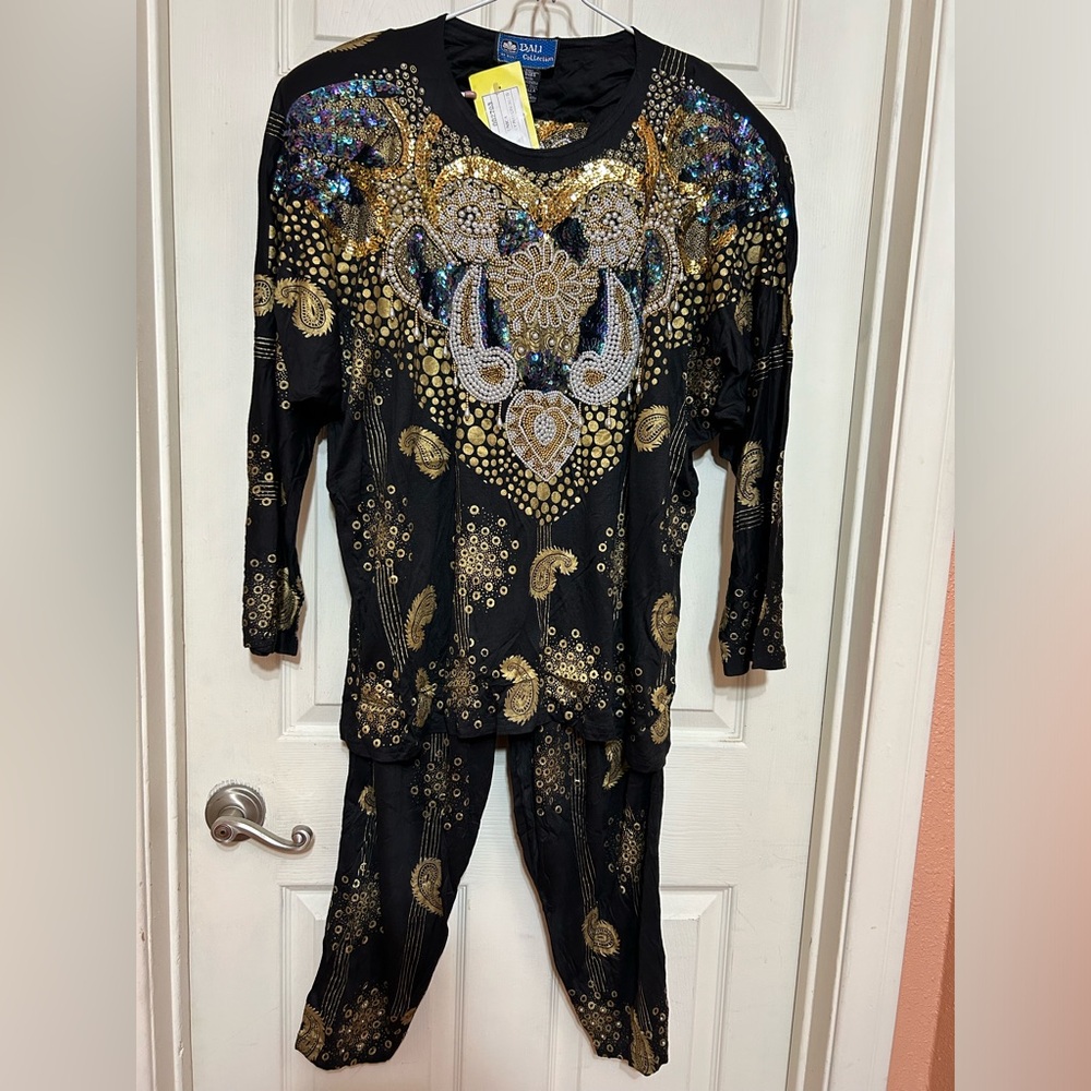 NWT Bali Collection Women’s Long Sleeve Crew Neck 2 pc SET Black Beaded-One Size